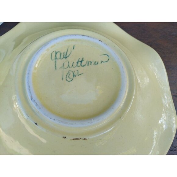 Hand-Painted Ceramic Fluted Bowl With Acorn Design By Gail Pittman - Picture 4 of 4